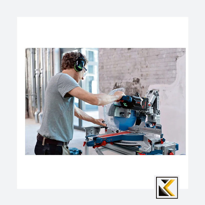 Bosch GCM 18V-305 GDC afkort/verstekzaag