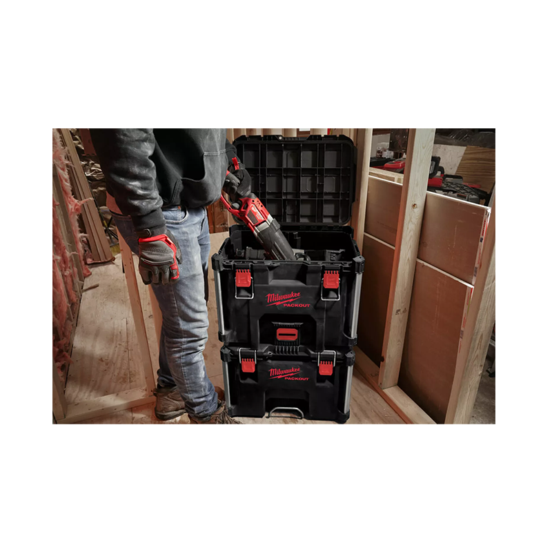 Milwaukee Packout XL toolbox