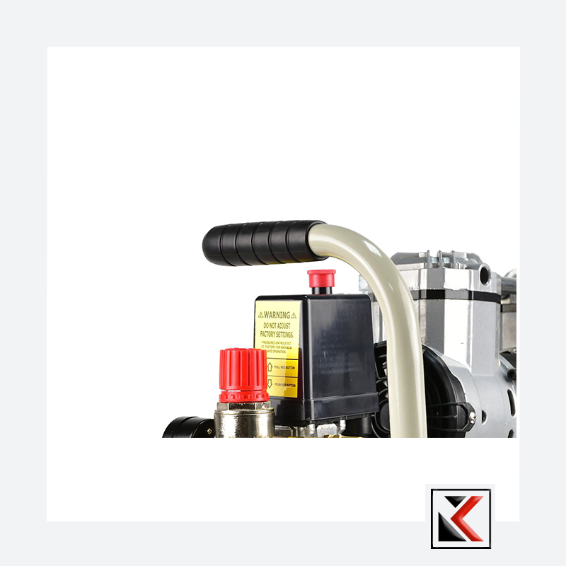 Olievrije luchtcompressor 24L 980W