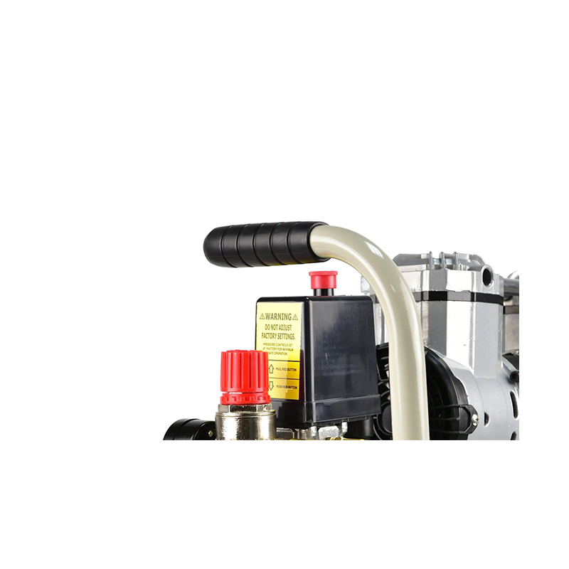 Olievrije luchtcompressor 24L 980W